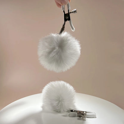 Adjustable Furry Nipple Clamp White Plush ball Unisex Adult Sex Toy Bondage Foreplay Fetish for Woman BDSM Breast Play Fun