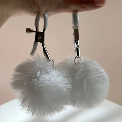 Adjustable Furry Nipple Clamp White Plush ball Unisex Adult Sex Toy Bondage Foreplay Fetish for Woman BDSM Breast Play Fun