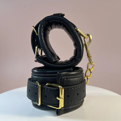 Black Cuffs Wrist Cuff Ankle Cuff Hand Cuff Golden Metal Chain for Night Bind Fun Restraint BDSM Fetish Play Sexy Cuffs Bondage